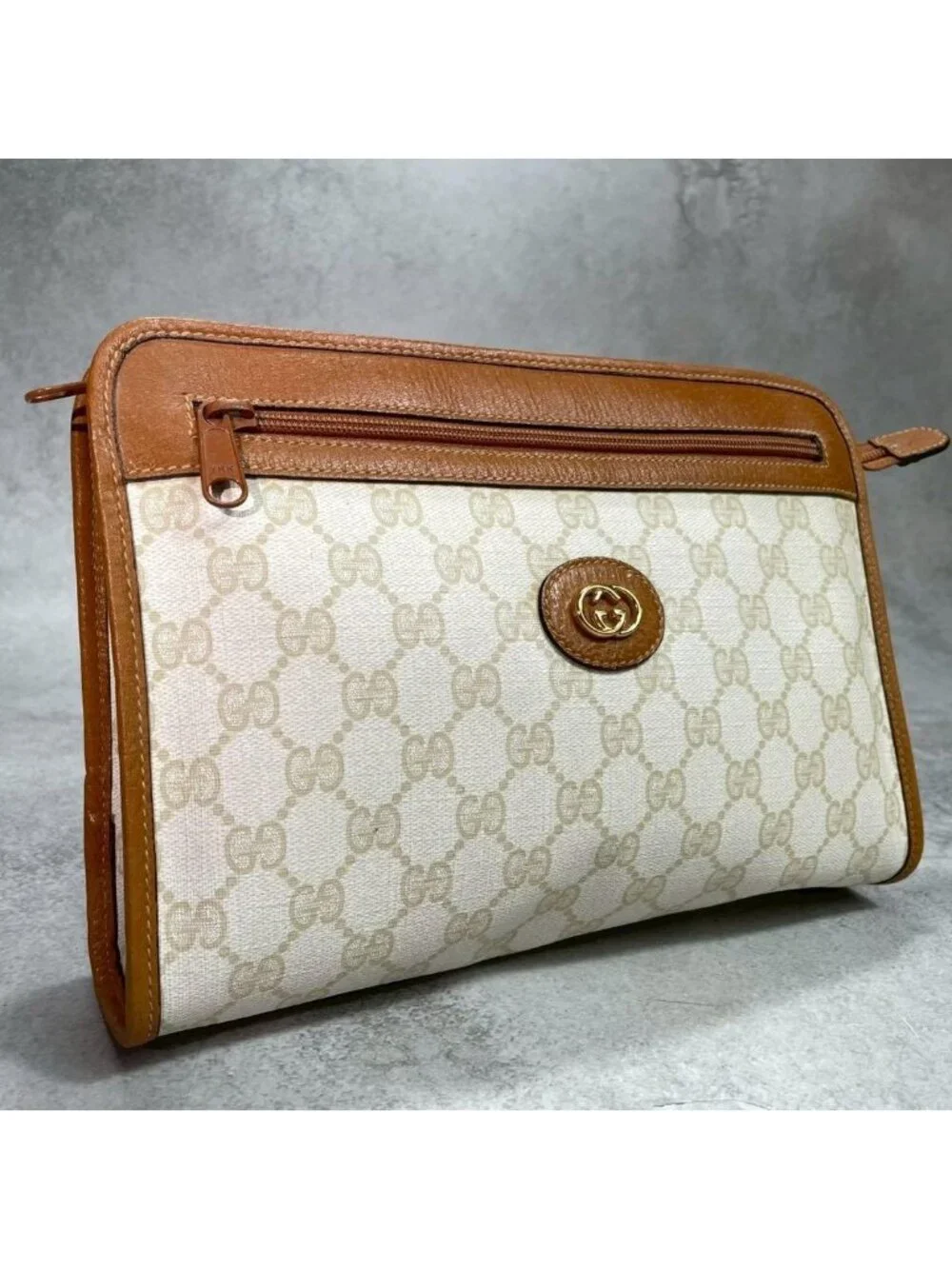Gucci GG Clutch Beige Brown Leather Logo